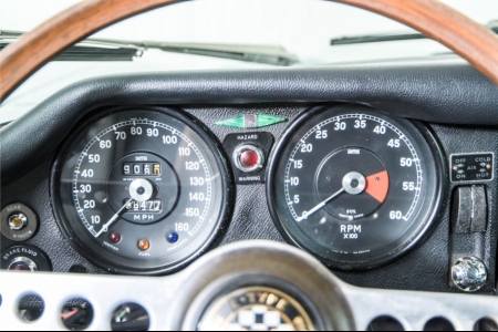 Jaguar E-Type 4.2 coupe thumbnail 19