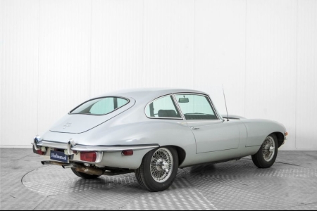 Jaguar E-Type 4.2 coupe thumbnail 2