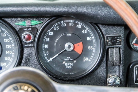 Jaguar E-Type 4.2 coupe thumbnail 21