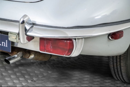 Jaguar E-Type 4.2 coupe thumbnail 30