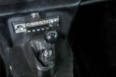 Jaguar E-Type 4.2 coupe thumbnail 34