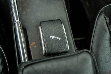 Jaguar E-Type 4.2 coupe thumbnail 35
