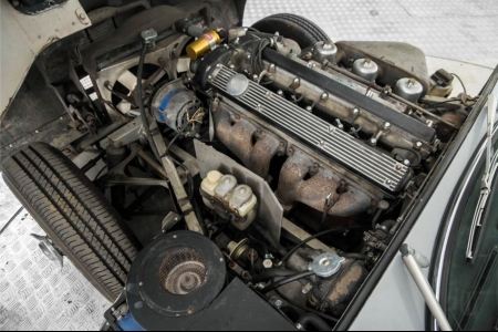Jaguar E-Type 4.2 coupe thumbnail 38