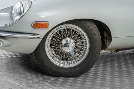 Jaguar E-Type 4.2 coupe thumbnail 4