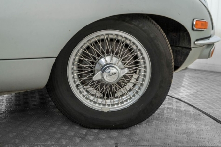 Jaguar E-Type 4.2 coupe thumbnail 43