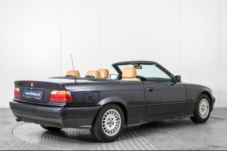 BMW 3 Serie Cabrio 318i Executive thumbnail 2