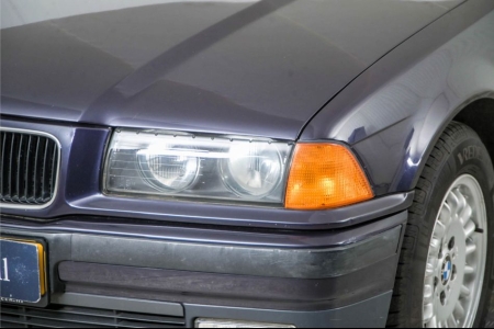 BMW 3 Serie Cabrio 318i Executive thumbnail 22
