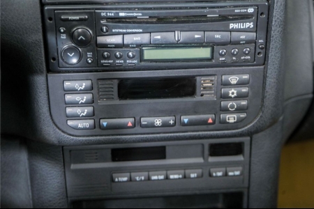 BMW 3 Serie Cabrio 318i Executive thumbnail 25