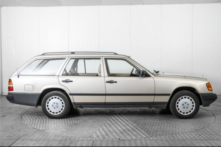 Mercedes-Benz 230TE Combi  thumbnail 10
