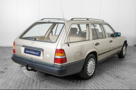 Mercedes-Benz 230TE Combi  thumbnail 26