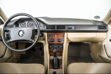 Mercedes-Benz 230TE Combi  thumbnail 7