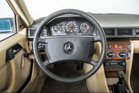 Mercedes-Benz 230TE Combi  thumbnail 8