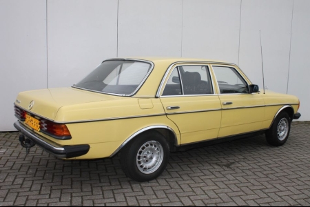 Mercedes-Benz 200D 200 D thumbnail 2