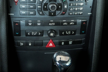 Peugeot 407 Coup&eacute; 3.0-24V F&eacute;line thumbnail 25