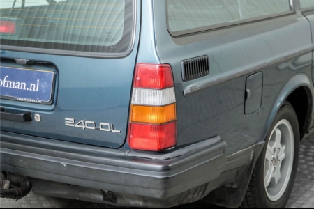 Volvo 240 2.3 DL thumbnail 31