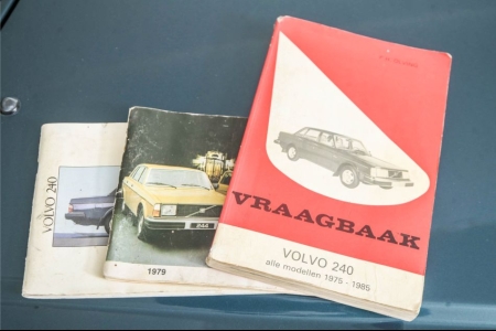 Volvo 240 2.3 DL thumbnail 49