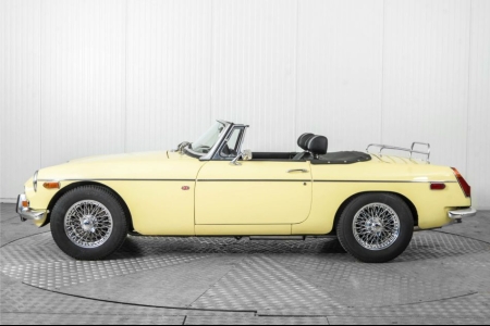 MG B 1.8 Roadster . thumbnail 8