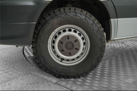 Volkswagen Crafter 30 2.5 TDI L2H1 DC Trendline airco thumbnail 4