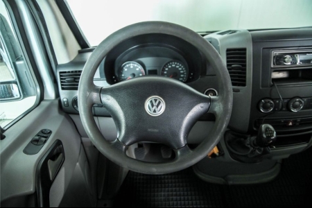 Volkswagen Crafter 30 2.5 TDI L2H1 DC Trendline airco thumbnail 8
