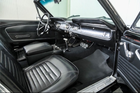 Ford Mustang  thumbnail 12
