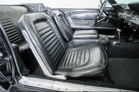 Ford Mustang  thumbnail 26
