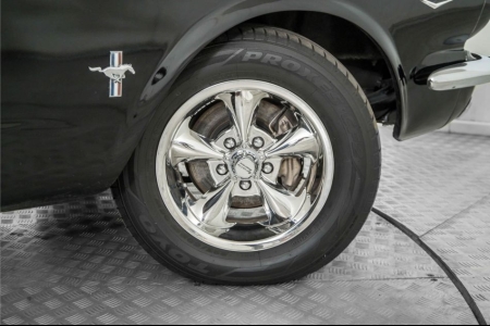Ford Mustang  thumbnail 42