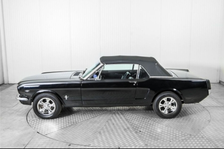 Ford Mustang  thumbnail 65
