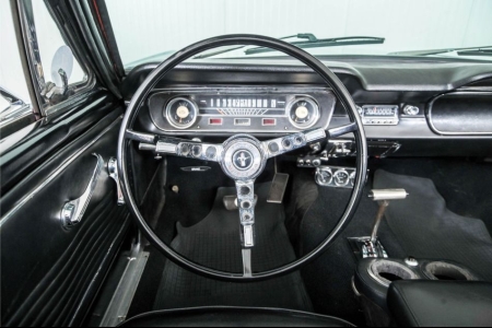 Ford Mustang  thumbnail 8