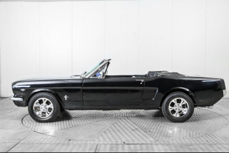 Ford Mustang  thumbnail 9