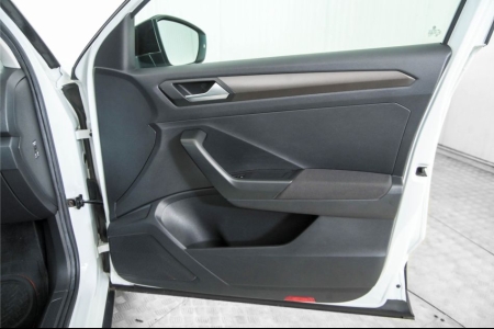 Volkswagen T-Roc 1.0 TSI Style 115 PK thumbnail 36