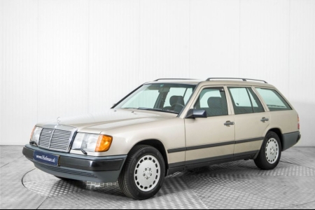 Mercedes-Benz 200-serie 230 TE thumbnail 1