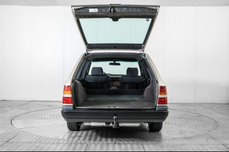 Mercedes-Benz 200-serie 230 TE thumbnail 38