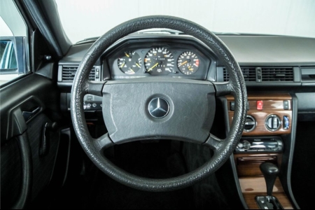 Mercedes-Benz 200-serie 230 TE thumbnail 8