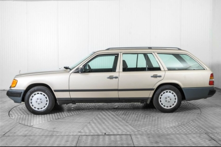 Mercedes-Benz 200-serie 230 TE thumbnail 9