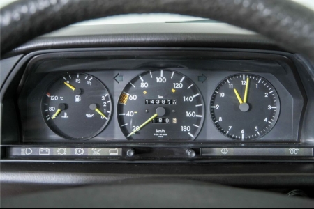 Mercedes-Benz 190 2.0 D thumbnail 11