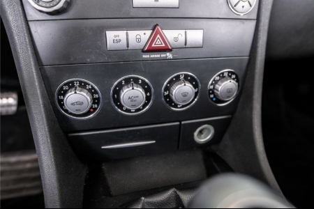 Mercedes-Benz SLK 200 K. thumbnail 24