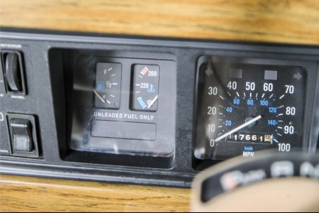 Jeep Wagoneer 5.9 V8 Limited Wagon thumbnail 23