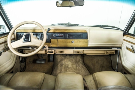 Jeep Wagoneer 5.9 V8 Limited Wagon thumbnail 7