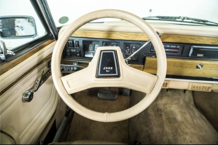 Jeep Wagoneer 5.9 V8 Limited Wagon thumbnail 8