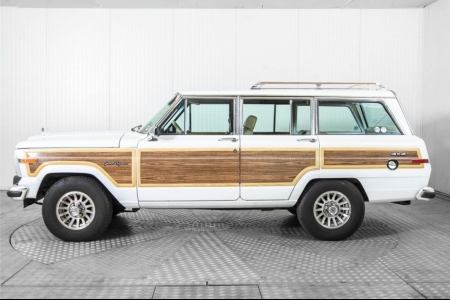 Jeep Wagoneer 5.9 V8 Limited Wagon thumbnail 9