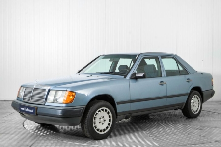 Mercedes-Benz E-Klasse 200-500 230 E LPG .