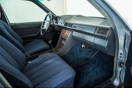 Mercedes-Benz E-Klasse 200-500 230 E LPG . thumbnail 12