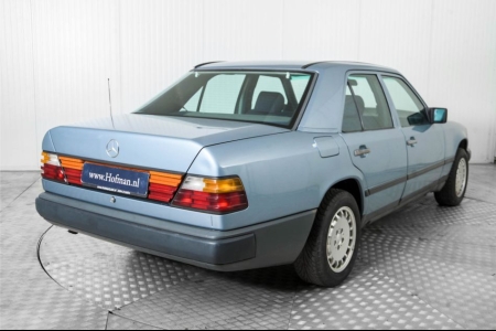 Mercedes-Benz E-Klasse 200-500 230 E LPG . thumbnail 25