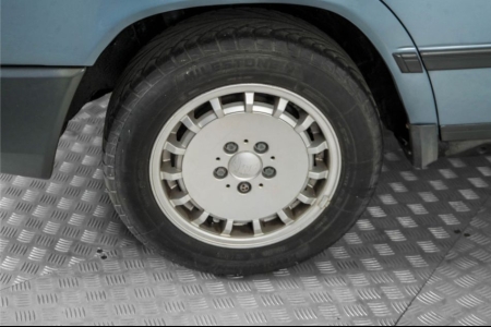 Mercedes-Benz E-Klasse 200-500 230 E LPG . thumbnail 28