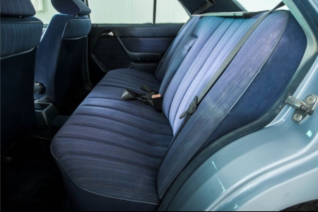 Mercedes-Benz E-Klasse 200-500 230 E LPG . thumbnail 32