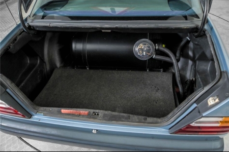 Mercedes-Benz E-Klasse 200-500 230 E LPG . thumbnail 39