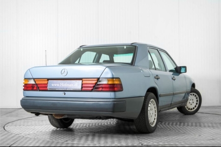 Mercedes-Benz E-Klasse 200-500 230 E LPG . thumbnail 41