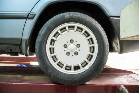 Mercedes-Benz E-Klasse 200-500 230 E LPG . thumbnail 54