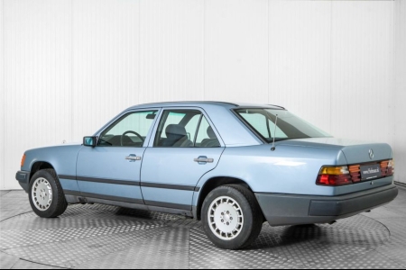 Mercedes-Benz E-Klasse 200-500 230 E LPG . thumbnail 6