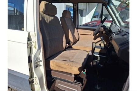 Isuzu Trooper 4x4 2.3 TD Wagon thumbnail 7